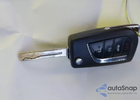 2021 Toyota Corolla Le from USA, damaged, VIN 5YFEPMAE6MP164304